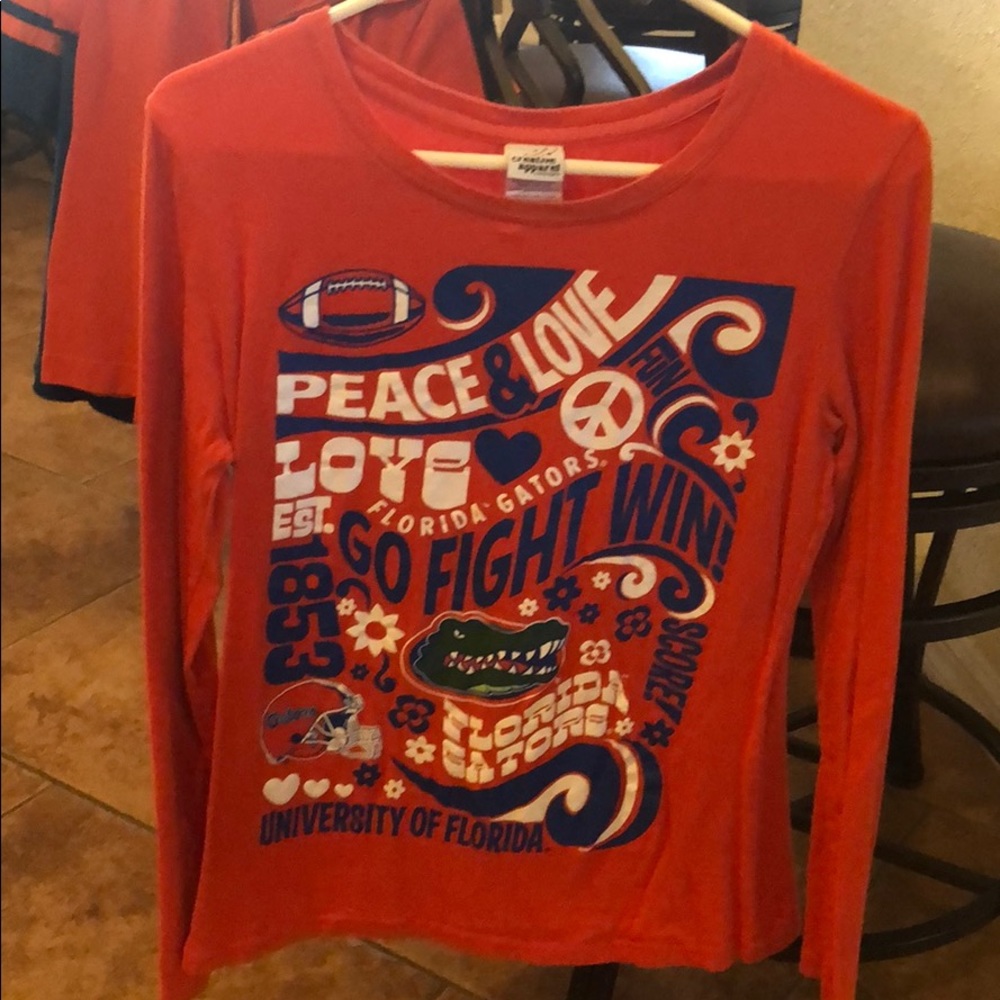Long sleeve gator shirt